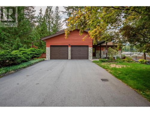 2504 14th Ave, Castlegar, BC, V1N3P1 | Card Image