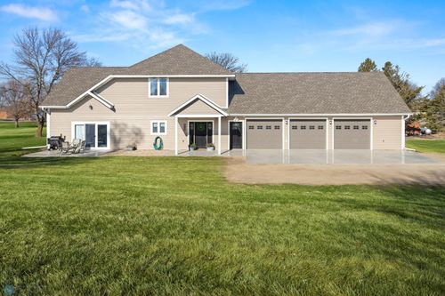 15279 Golf Course Rd, Elbow Lake, MN, 56531-9118 | Card Image