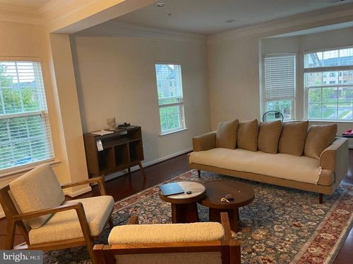 9b-13661 Air And Space Museum Pkwy, HERNDON, VA, 20171-4137 | Card Image