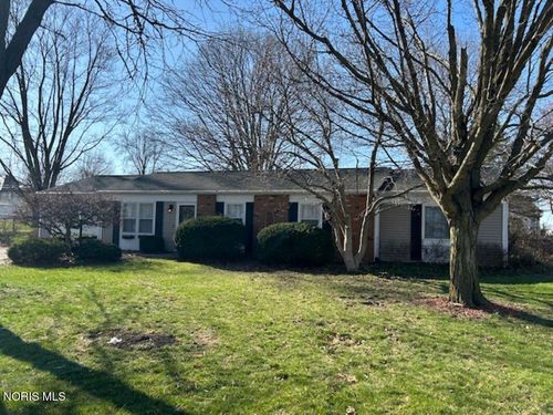 303 Walz St, Edon, OH, 43518-9642 | Card Image