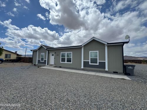 303 Chateau Way, Yerington, NV, 89447-8775 | Card Image