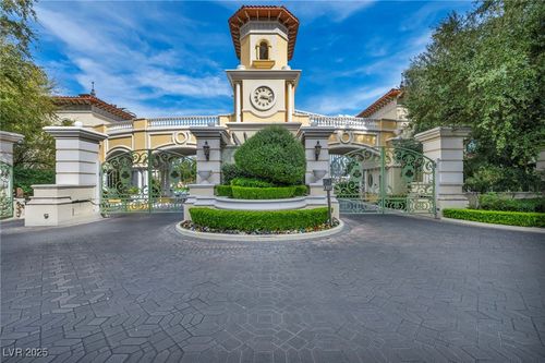 unit-301-2777 Paradise Rd, Las Vegas, NV, 89109-9029 | Card Image