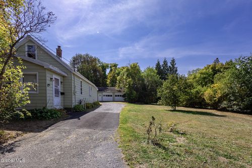 1828 Pawtucket Ave, Niskayuna, NY, 12309-3922 | Card Image