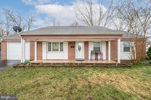 7 Ebbtide Ln, Willingboro, NJ, 08046-2410 | Card Image