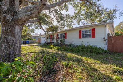 5020 15 Th Avenue N, House other with 4 bedrooms, 2 bathrooms and null parking in St Petersburg FL | Image 3