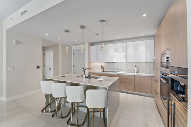 H1201 - 3100 N Ocean Dr, Condo with 2 bedrooms, 3 bathrooms and null parking in Riviera Beach FL | Image 17