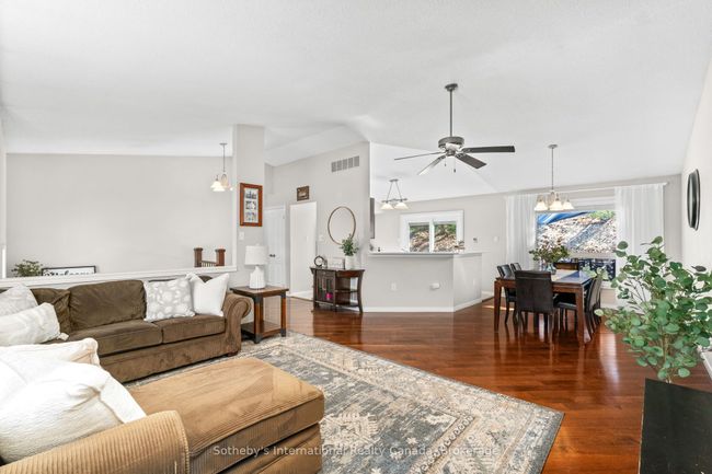 17 Sugarbush Rd, House other with 4 bedrooms, 2 bathrooms and 6 parking in Coldwater ON | Image 6