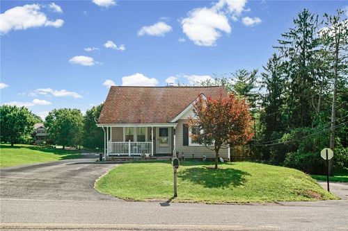 2440 Henry Rd, Bell Acres, PA, 15143 | Card Image