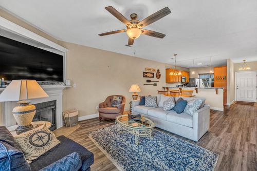 unit-42-1137 Mariners Way, Huddleston, VA, 24104-4292 | Card Image