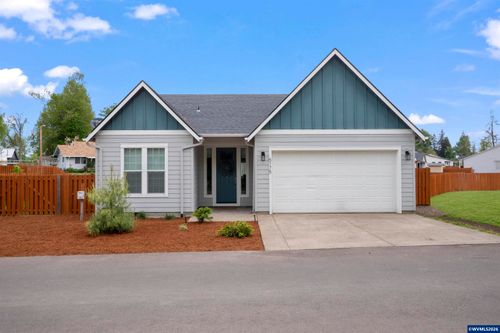 5175 Parkway Dr Ne, Salem, OR, 97305-7710 | Card Image