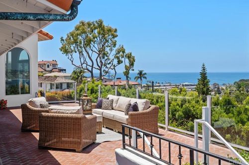 1420 La Jolla Knl, La Jolla, CA, 92037-5236 | Card Image