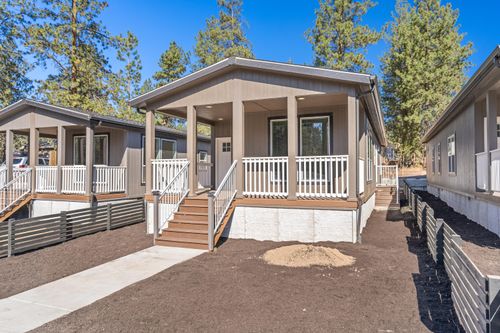 19982 Cinder Ln, Bend, OR, 97702-9097 | Card Image