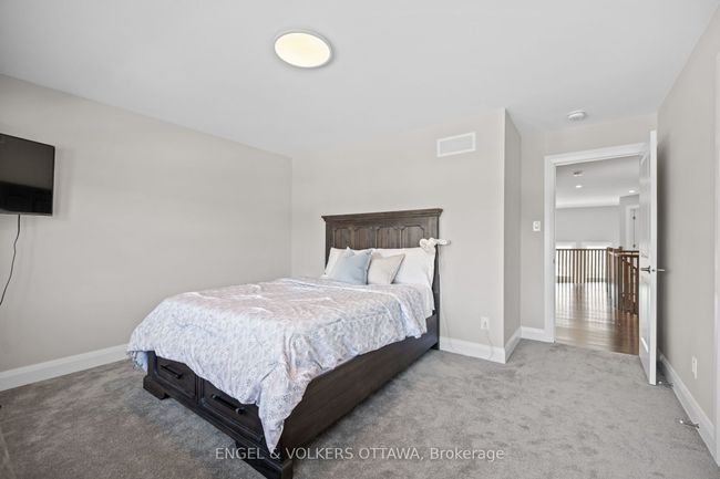 399 Longworth Ave, House other with 5 bedrooms, 4 bathrooms and 3 parking in Gloucester ON | Image 28