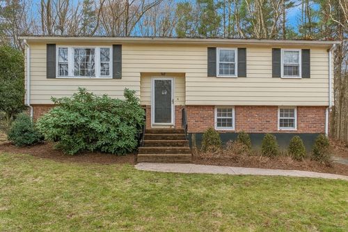 8 Whalen Rd, Hopkinton, MA, 01748-1710 | Card Image