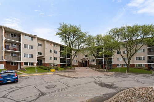 315-6532 Bilberry Dr, Ottawa, ON, K1C4N9 | Card Image