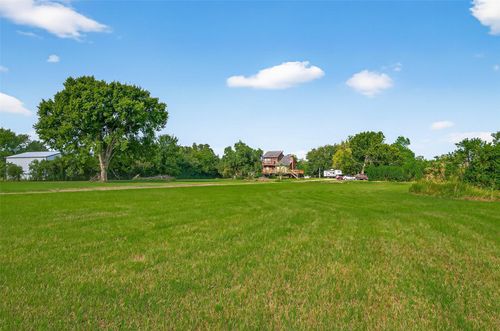 6250 N Mallard Dr, Fulshear, TX, 77441-6320 | Card Image