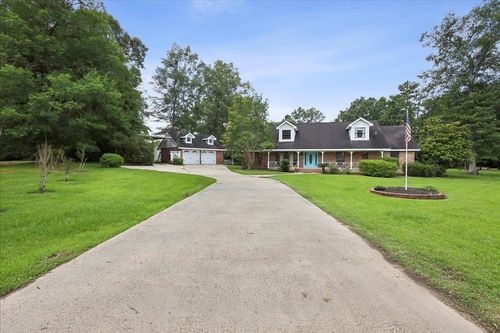 100 Teakwood St, Silsbee, TX, 77656-6620 | Card Image