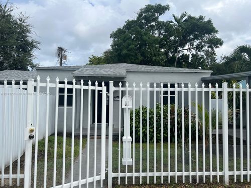 1-5329 Nw 8th Ave, Miami, FL, 33127-1848 | Card Image