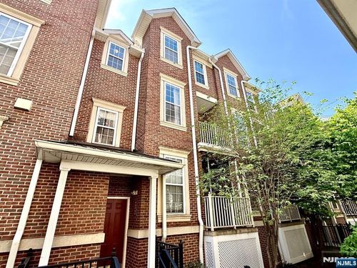 200 Dey St, Harrison, NJ, 07029-1884 | Card Image