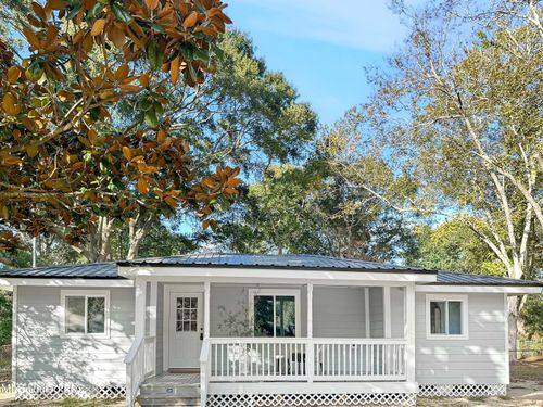 4837 Diamond Ave, Moss Point, MS, 39563-4403 | Card Image