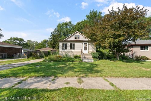 23925 Talbot St, Saint Clair Shores, MI, 48082-2566 | Card Image