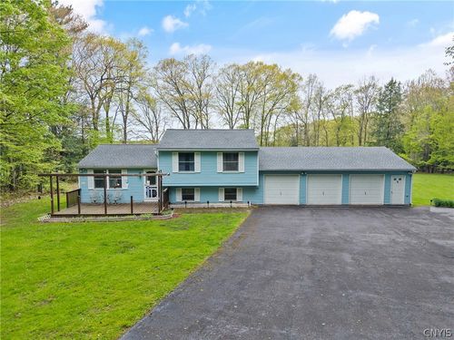 1555 Connors Rd, Baldwinsville, NY, 13027-8717 | Card Image