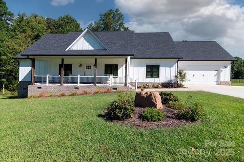 5345 Christopher Rd, Iron Station, NC, 28080-7738 | Card Image