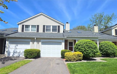 8 Old Stone Lane, Greece, NY, 14615 | Card Image