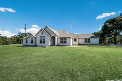 260 Mexican Hat Dr, House other with 4 bedrooms, 2 bathrooms and null parking in Spring Branch TX | Image 1