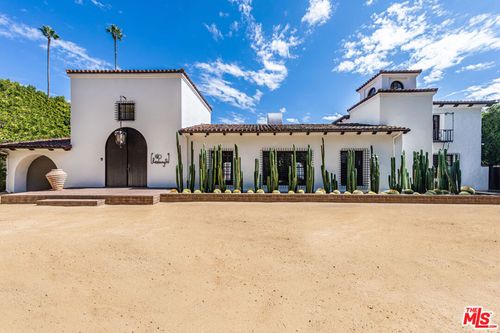 820 N Roxbury Dr, Beverly Hills, CA, 90210 | Card Image