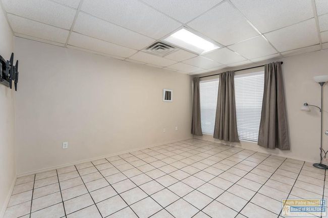 5712 Padre Blvd., Home with 6 bedrooms, 6 bathrooms and null parking in South Padre Island TX | Image 15