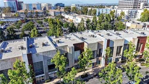 123 E City Place, Santa Ana, CA, 92705 | Card Image