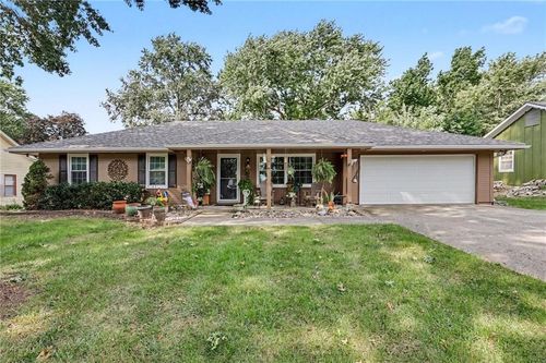 204 14th Ave N, Greenwood, MO, 64034-9752 | Card Image