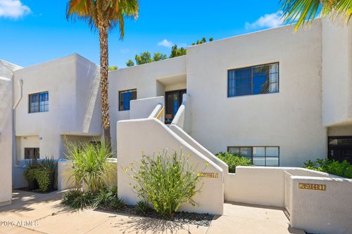 2947 E Rose Ln, Phoenix, AZ, 85016-2132 | Card Image