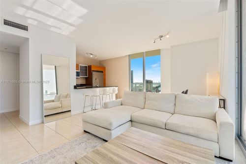 apt-h1711-3470 E Coast Ave, Miami, FL, 33137-4223 | Card Image