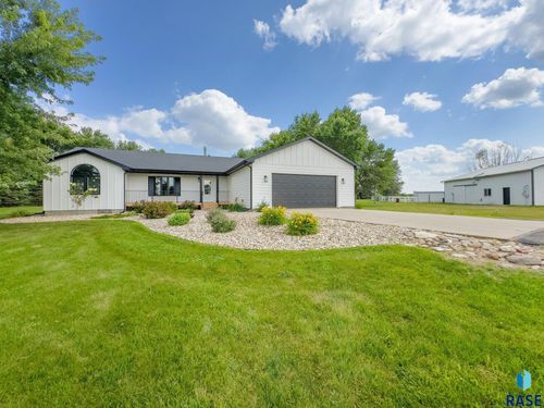 47555 271st St, Harrisburg, SD, 57032-8103 | Card Image