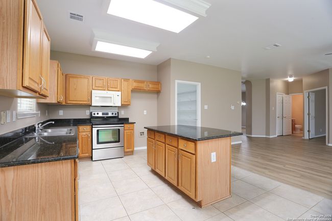 14514 Redwood Vly, House other with 4 bedrooms, 3 bathrooms and null parking in Helotes TX | Image 14