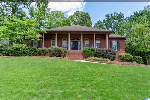 123 Redwood Dr, TRUSSVILLE, AL, 35173-1555 | Card Image