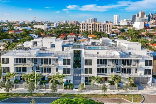 apt-203-529 Sw 11th St, Miami, FL, 33129-1062 | Card Image