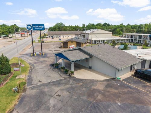 900 E Steve Owens Blvd, Miami, OK, 74354-7933 | Card Image
