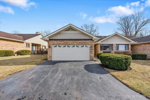 104 Villa Way, Bloomingdale, IL, 60108-1253 | Card Image