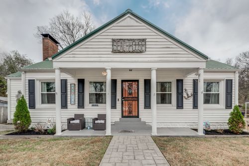 204 Cherry St, Mount Pleasant, TN, 38474-1523 | Card Image