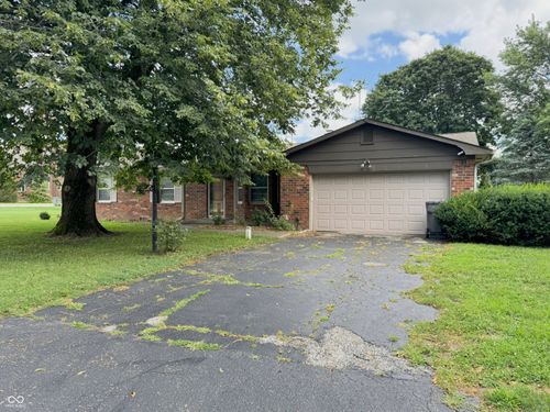 2823 S Irwin St, Indianapolis, IN, 46203-5812 | Card Image