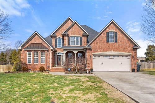 311 Vancouver Ct, Kernersville, NC, 27284-9064 | Card Image