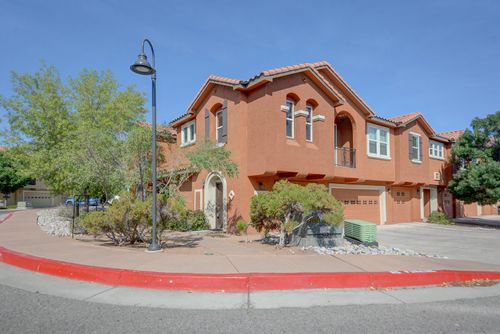 unit-2201-601 Menaul Blvd Ne, Albuquerque, NM, 87107-1557 | Card Image