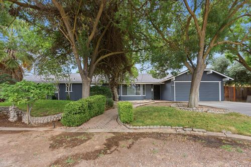 18839 Shell Dr, Madera, CA, 93638-0218 | Card Image