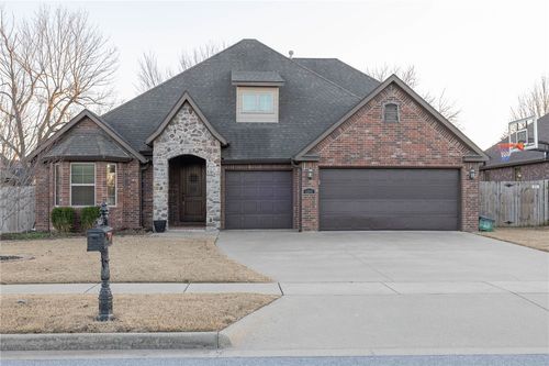 4233 E Black Canyon Street, Fayetteville, AR, 72701 | Card Image