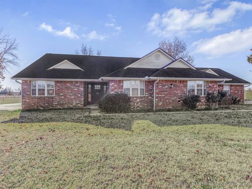 2201 W Main St, Henryetta, OK, 74437-3906 | Card Image