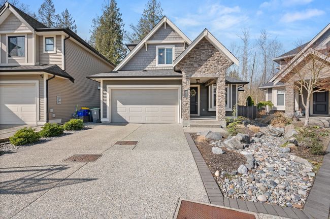 20517 84 A Avenue, House other with 6 bedrooms, 4 bathrooms and 4 parking in Langley BC | Image 1
