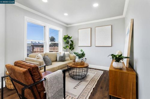 4010 Masterson St, Oakland, CA, 94619-1923 | Card Image